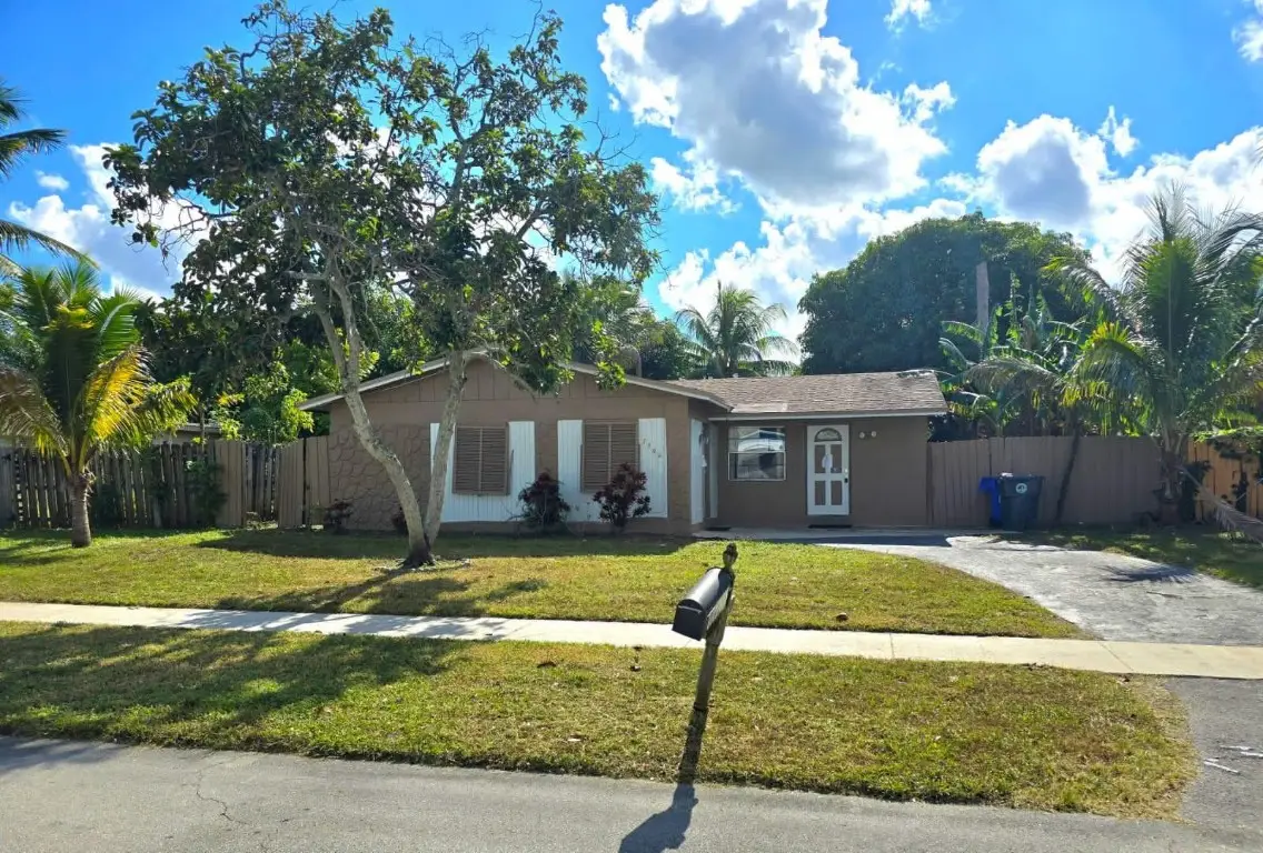7708 SW 9th Street, North Lauderdale, FL 33068 - Image #1