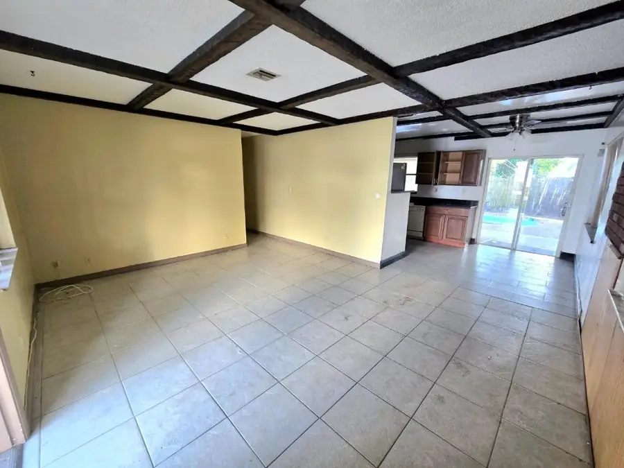 7708 SW 9th Street, North Lauderdale, FL 33068 - Image #2