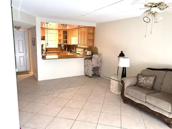 630 Tennis Club Drive #202, Fort Lauderdale, FL 33311