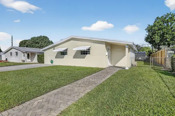 6717 Farragut, Hollywood, FL 33024
