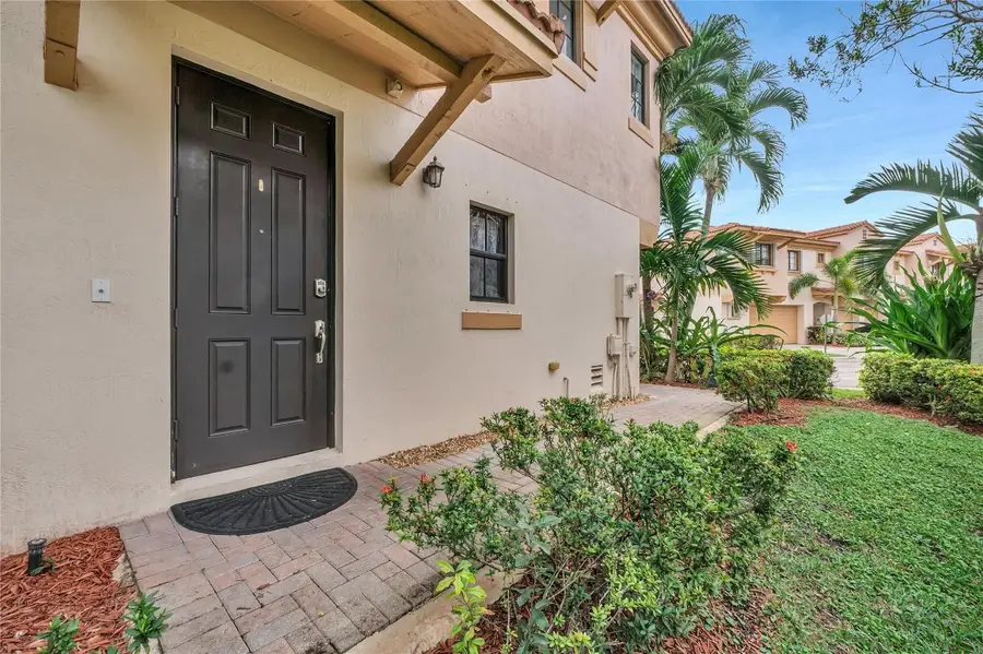 6140 Grand Cypress Circle, Pompano Beach, FL 33073 - Image #2