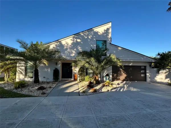 7831 NW 4th Street, Plantation, FL 33324