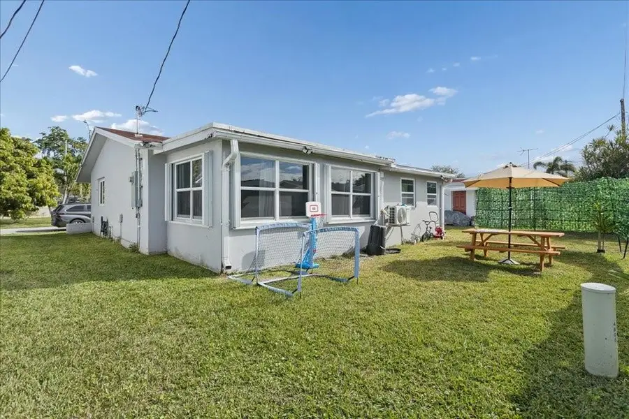 4805 NW 25th Terrace, Fort Lauderdale, FL 33309 - #3