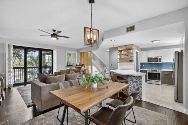 1401 NE 9th Street #13, Fort Lauderdale, FL 33304