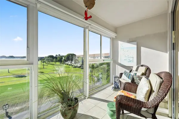 800 SW 125th Way #405-O, Pembroke Pines, FL 33027