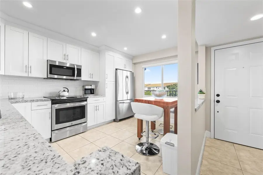 800 SW 125th Way #405-O, Pembroke Pines, FL 33027 - Image #3