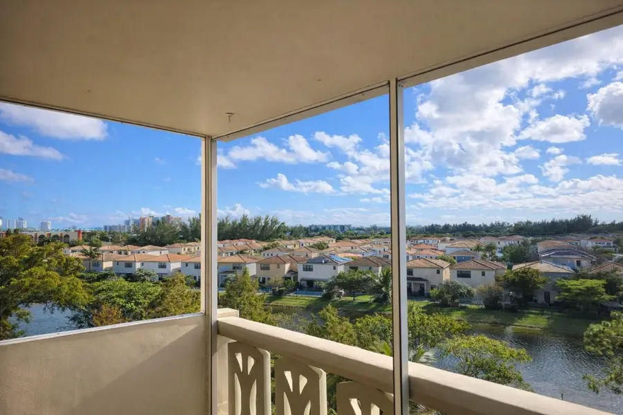 800 NE 195th Street #606, Miami, FL 33179 - Image #3