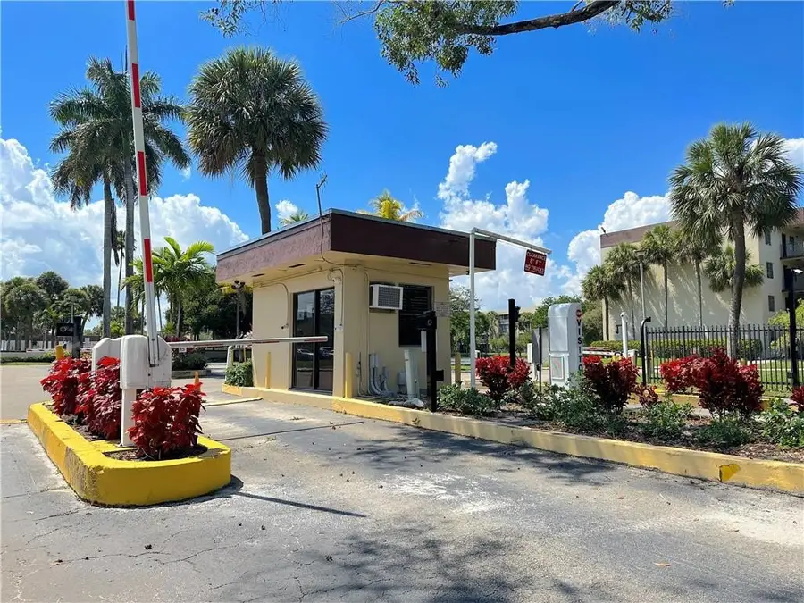 3101 NW 47th Terrace #227, Lauderdale Lakes, FL 33319 - Image #2