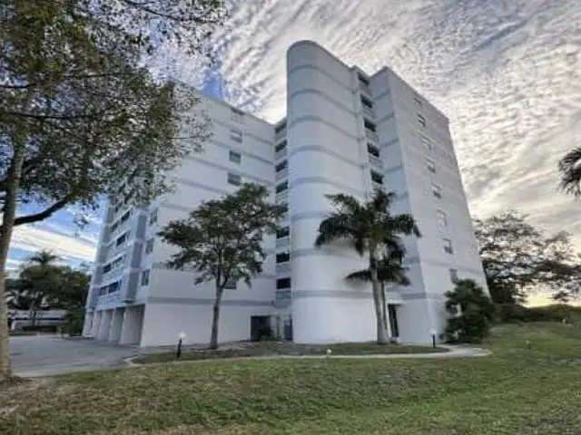 3301 Spanish Moss Terrace #804, Lauderhill, FL 33319 - Image #2