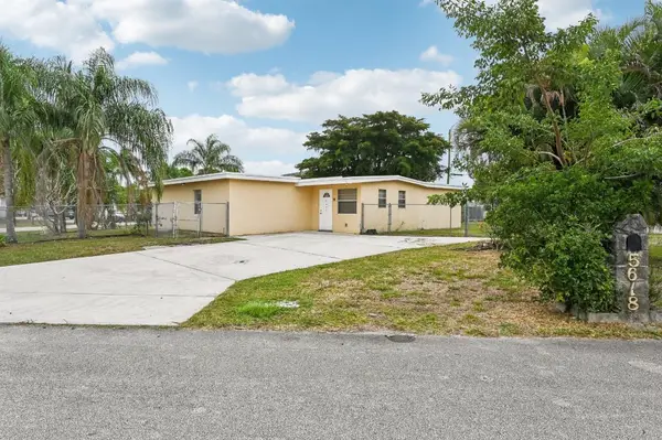 5618 Cinnamon Drive, West Palm Beach, FL 33415