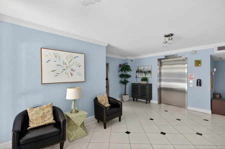 2801 N Palm Aire Drive #203, Pompano Beach, FL 33069 - Image #3