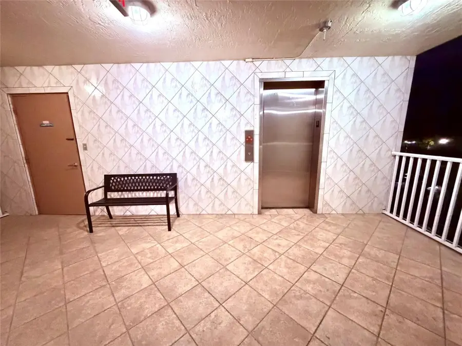 7302 S Devon Drive #307, Fort Lauderdale, FL 33321 - #3