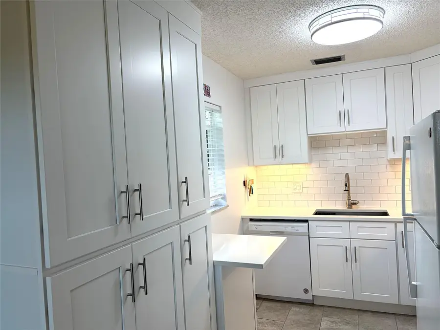 34 Pine Arbor Lane #203, Vero Beach, FL 32962 - Image #3