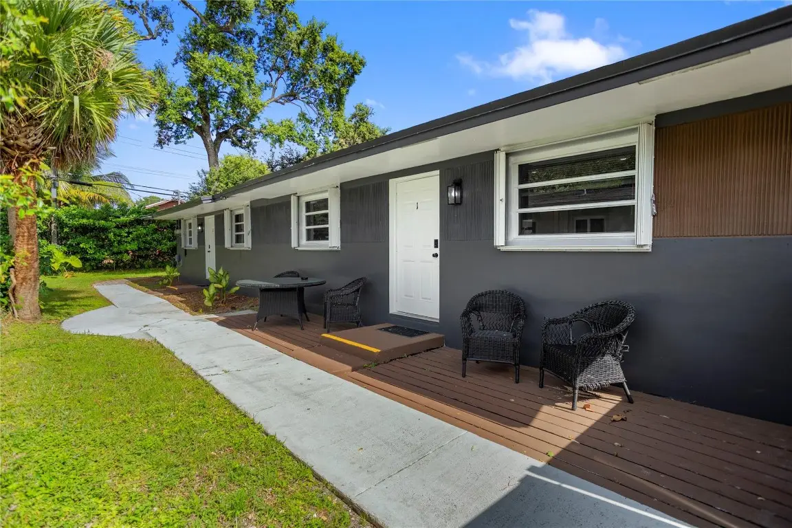 827 SW 29th Street, Fort Lauderdale, FL 33315 - Image #1