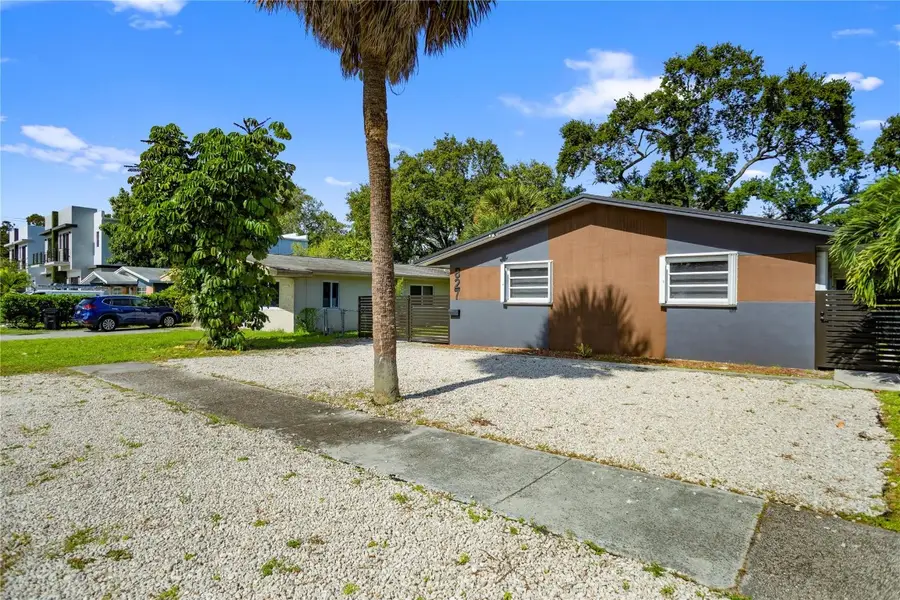 827 SW 29th Street, Fort Lauderdale, FL 33315 - Image #2