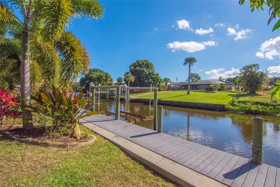 460 NE Cornwall Avenue, Port Saint Lucie, FL 34983 - #2