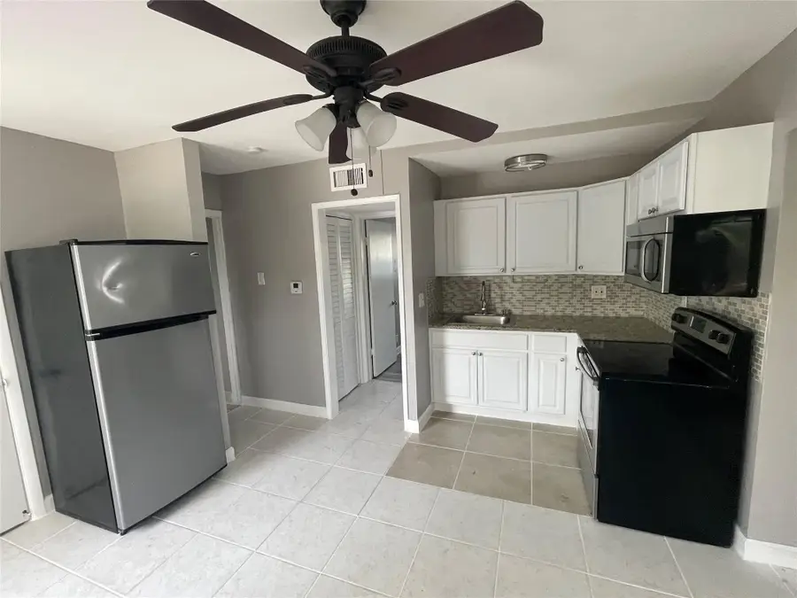 3361 NE 16th Avenue, Oakland Park, FL 33334 - Image #3