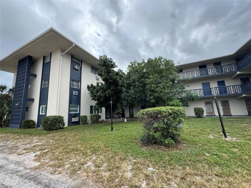 1150 E Sample Road #101, Pompano Beach, FL 33064 - Image #1