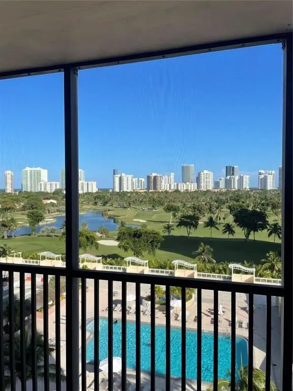 20301 W Country Club Drive #1127, Aventura, FL 33180