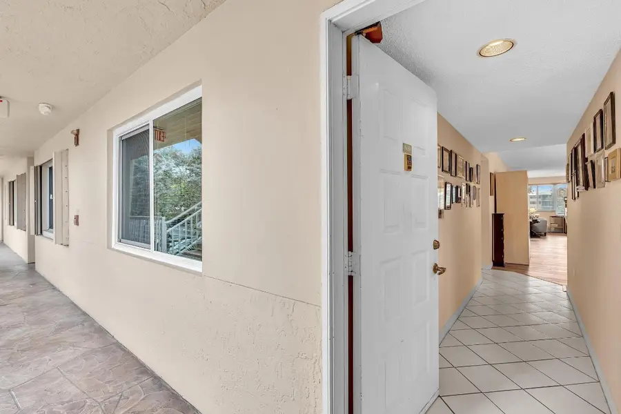7438 N Devon Drive #212, Fort Lauderdale, FL 33321 - Image #3