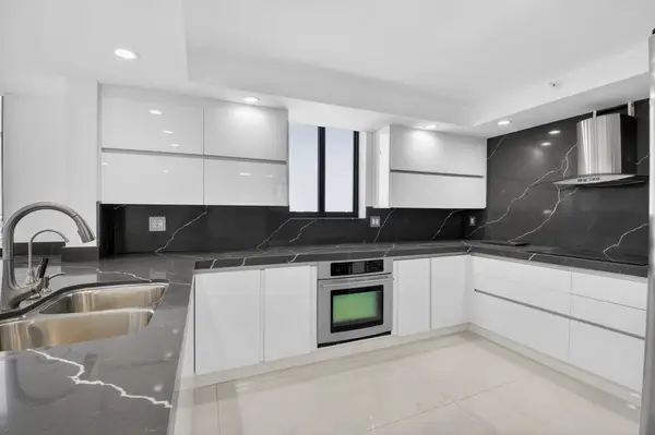 3420 S Ocean Boulevard #PH-T, Highland Beach, FL 33487