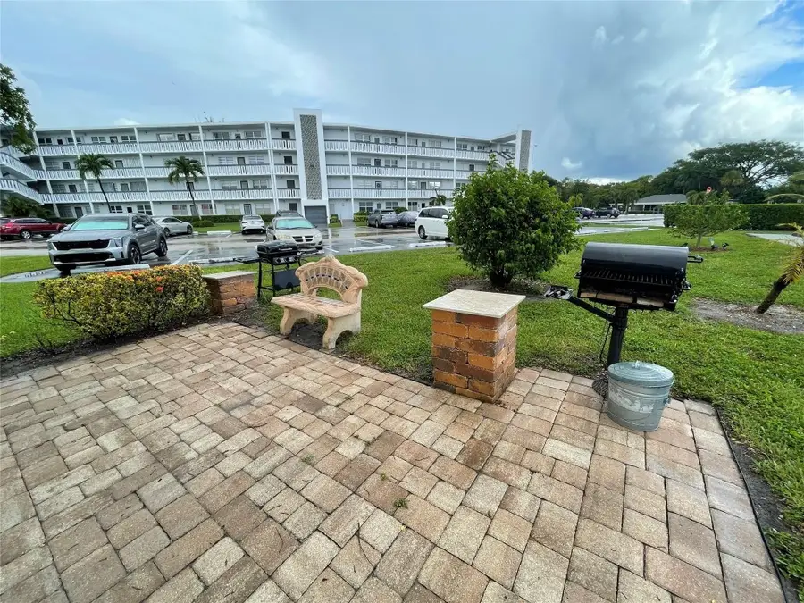 139 Oakridge J #139, Deerfield Beach, FL 33442 - Image #2