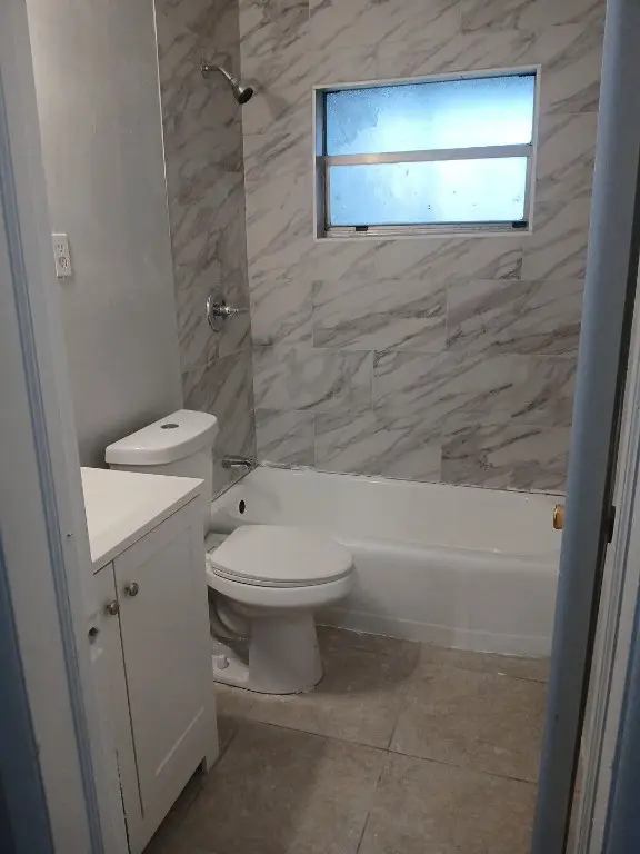 2111 N 57th Terrace, Hollywood, FL 33021 - Image #2