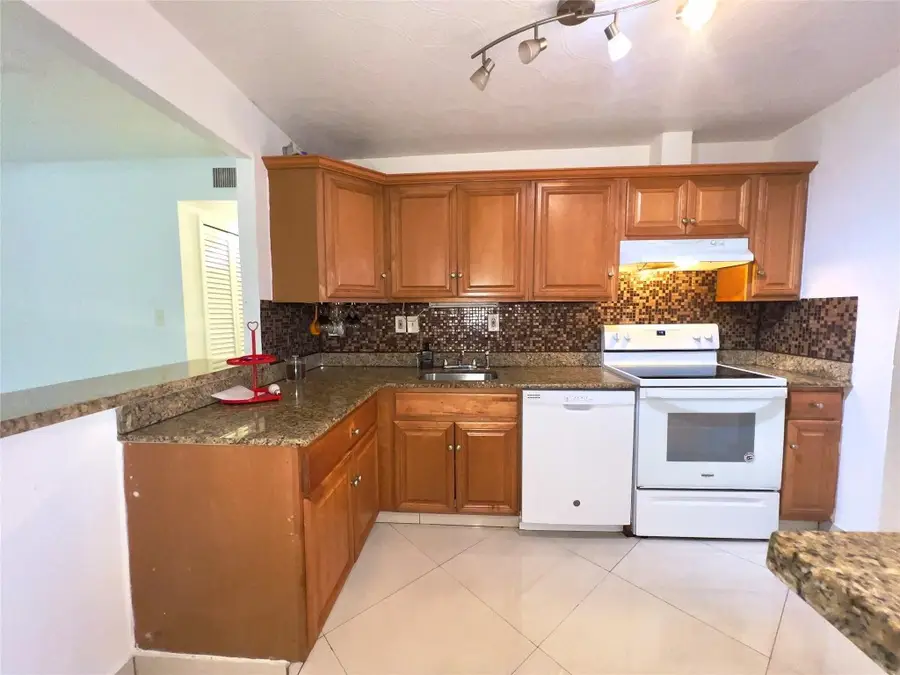 1021 NW 45th Street #4, Pompano Beach, FL 33064 - #2