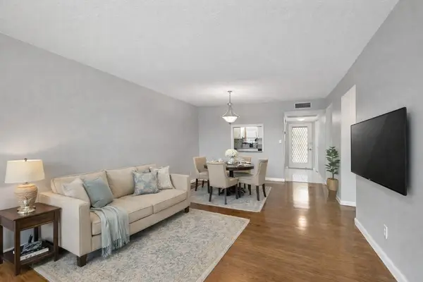 9300 SW 8th Street #303, Boca Raton, FL 33428