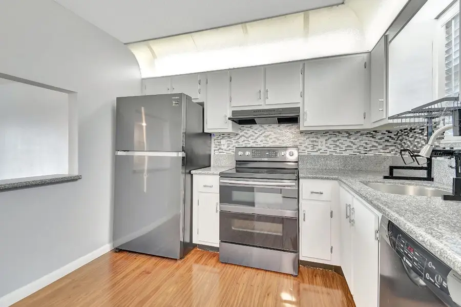 9300 SW 8th Street #303, Boca Raton, FL 33428 - Image #2