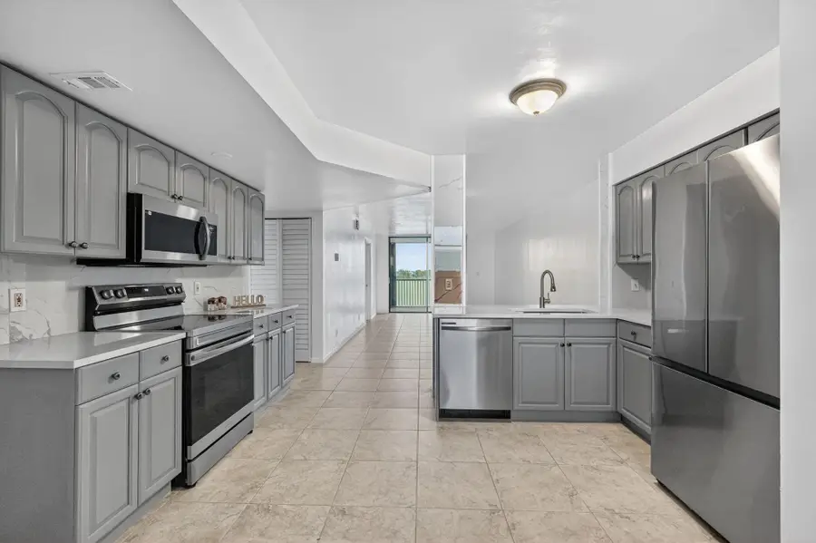 117 Lake Emerald Drive #408, Oakland Park, FL 33309 - #3