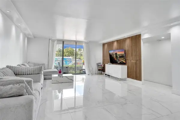 2801 NE 183rd Street #101W, Aventura, FL 33160