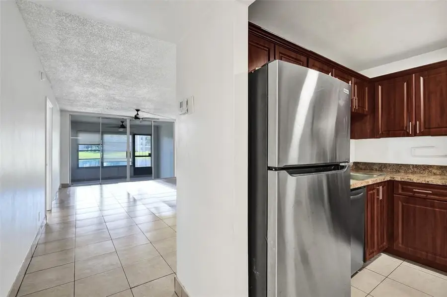 9440 Poinciana Place #101, Davie, FL 33324 - Image #2