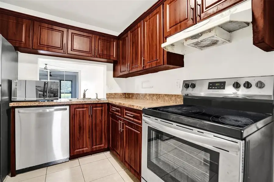 9440 Poinciana Place #101, Davie, FL 33324 - Image #3