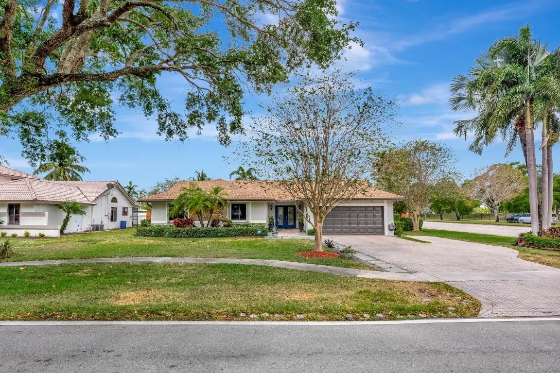 1221 SW 59th Avenue, Plantation, FL 33317 - #1