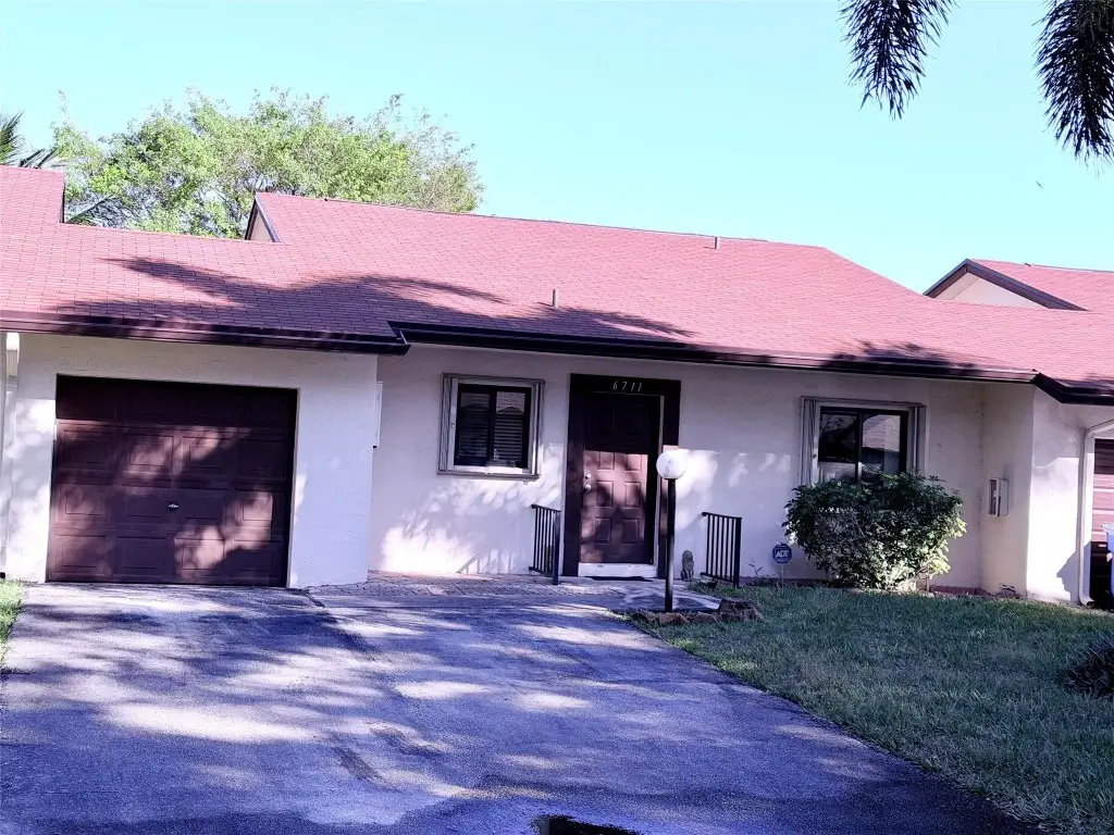 6711 S Parkway Drive #2-10, Margate, FL 33068 - Image #1