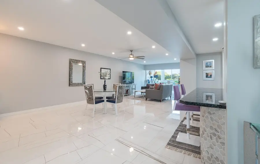 333 Sunset Drive #105, Fort Lauderdale, FL 33301 - Image #2