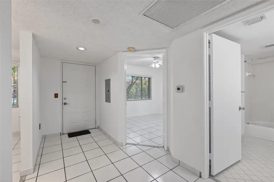 900 SW 142nd Avenue #213L, Pembroke Pines, FL 33027 - Image #3