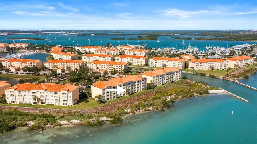21 Harbour Isle Drive #203, Hutchinson Island, FL 34949 - Image #3