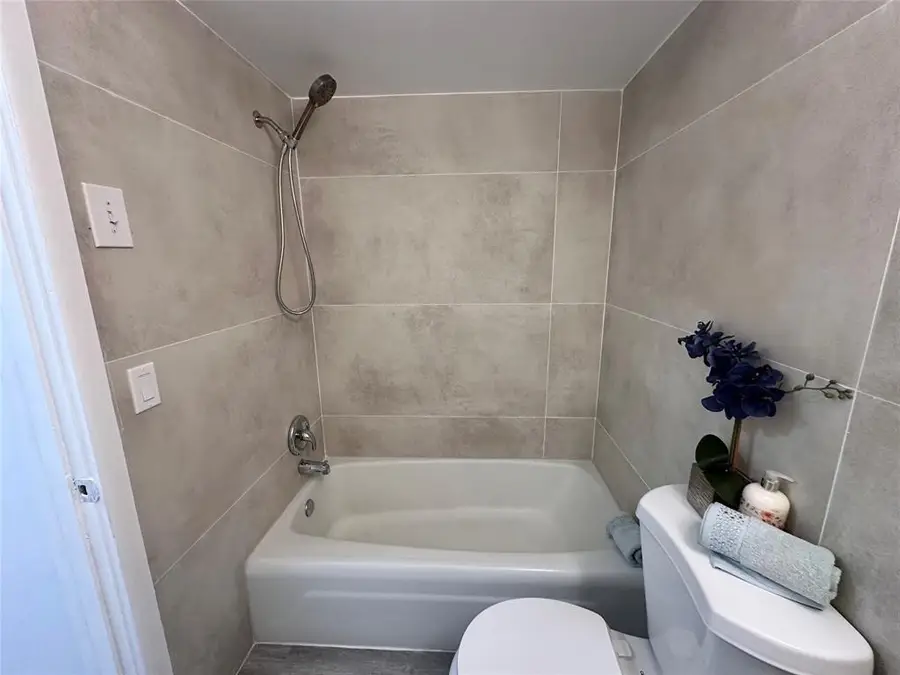 315 N 24th Avenue, Hollywood, FL 33020 - Image #3