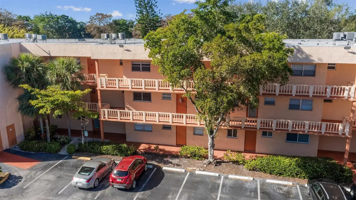 8400 Lagos De Campo Boulevard #209, Tamarac, FL 33321 - Image #1