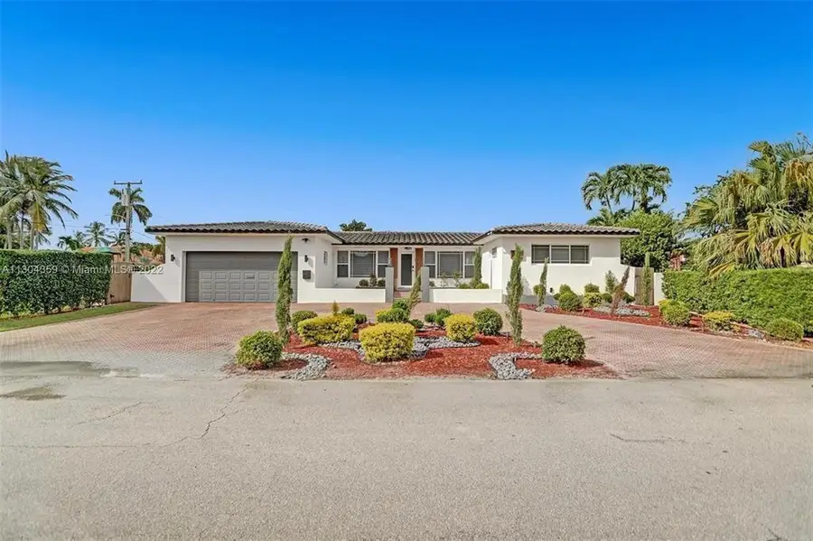 3101 NE 164th Street, North Miami Beach, FL 33160 - Image #2