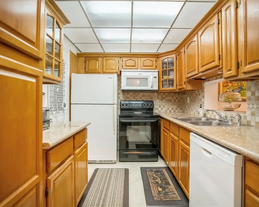 16750 NE 14th Avenue #212, Miami, FL 33162 - Image #2