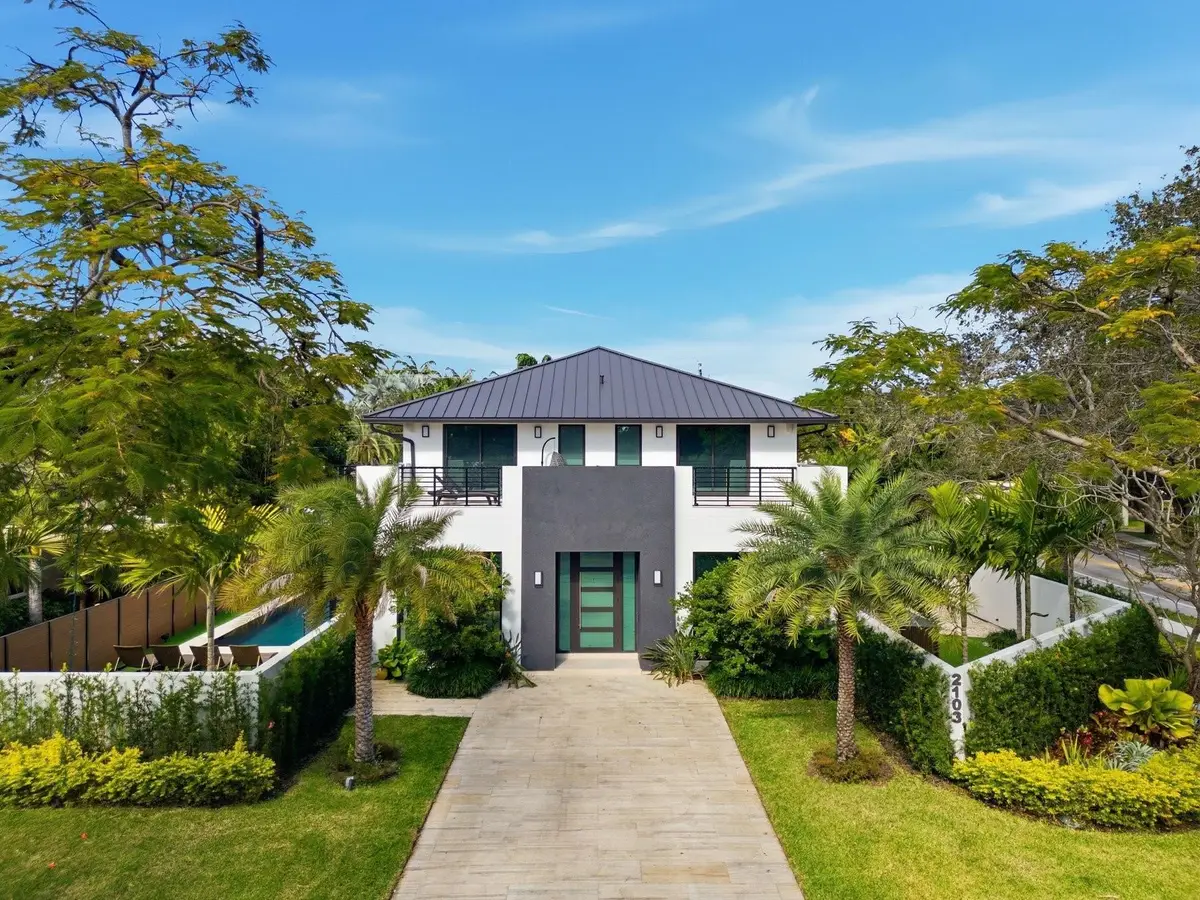 2103 Bayview Drive, Fort Lauderdale, FL 33305 - Image #1