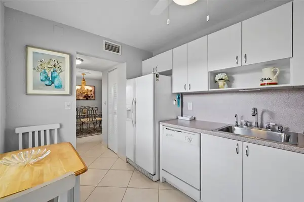 3990 NW 42nd Avenue #305, Tamarac, FL 33319