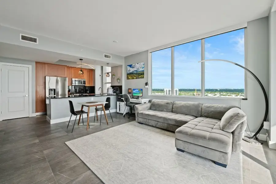 315 NE 3rd Avenue #1907, Fort Lauderdale, FL 33301 - Image #3