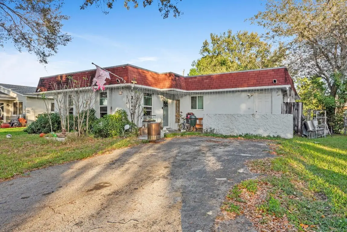 3141 N 73rd Avenue, Hollywood, FL 33024 - Image #1