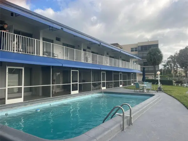 885 SE 19th Avenue #4, Deerfield Beach, FL 33441