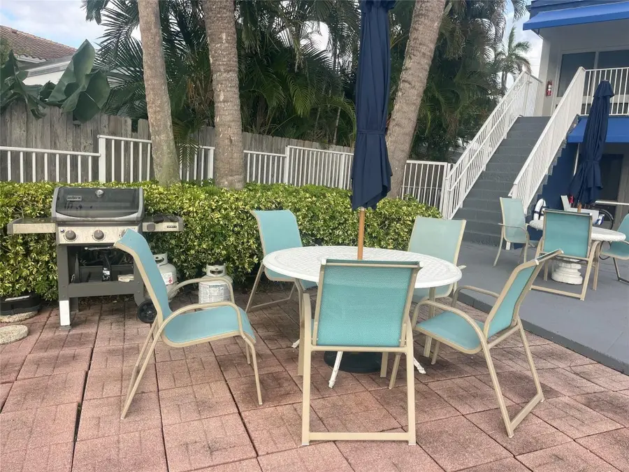 885 SE 19th Avenue #4, Deerfield Beach, FL 33441 - Image #3