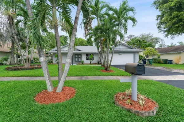 7138 NW 49th Place, Lauderhill, FL 33319